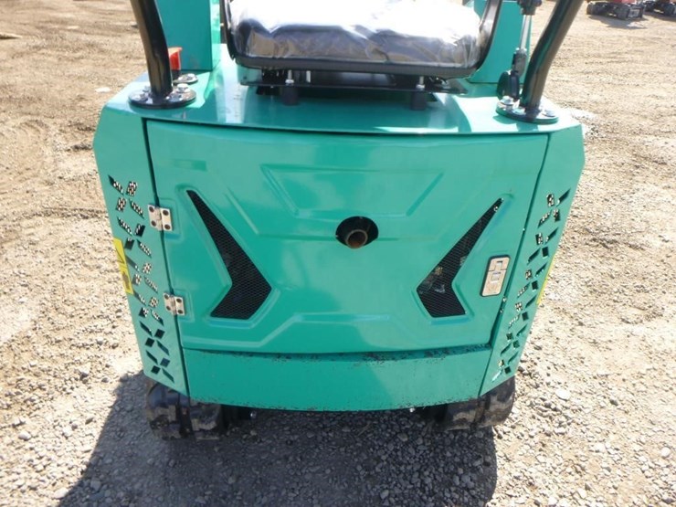 2025-agt-mh12rx-hydraulic-excavator-image-17