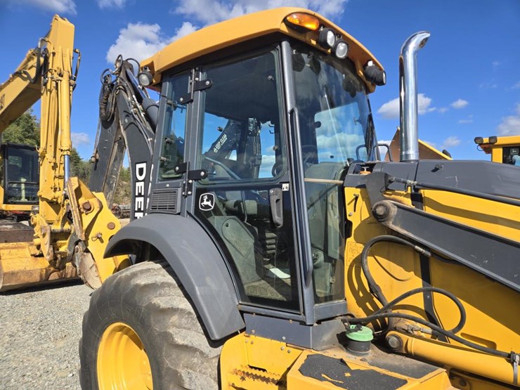 2015-deere-310sl-hl-image-75
