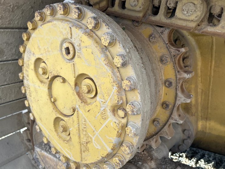 caterpillar-d4h-image-67