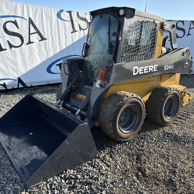 DEERE 324G