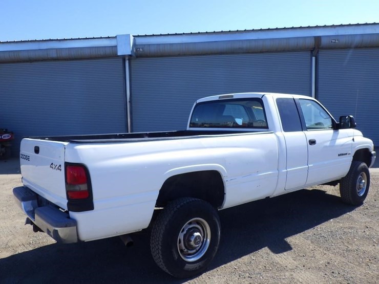 2001-dodge-ram-2500-image-3