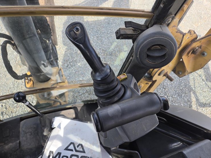 2015-deere-310sl-hl-image-81