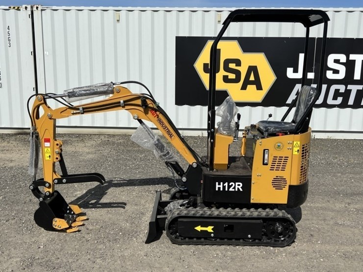 2025-cfg-h12r-mini-hydraulic-excavator-image-7
