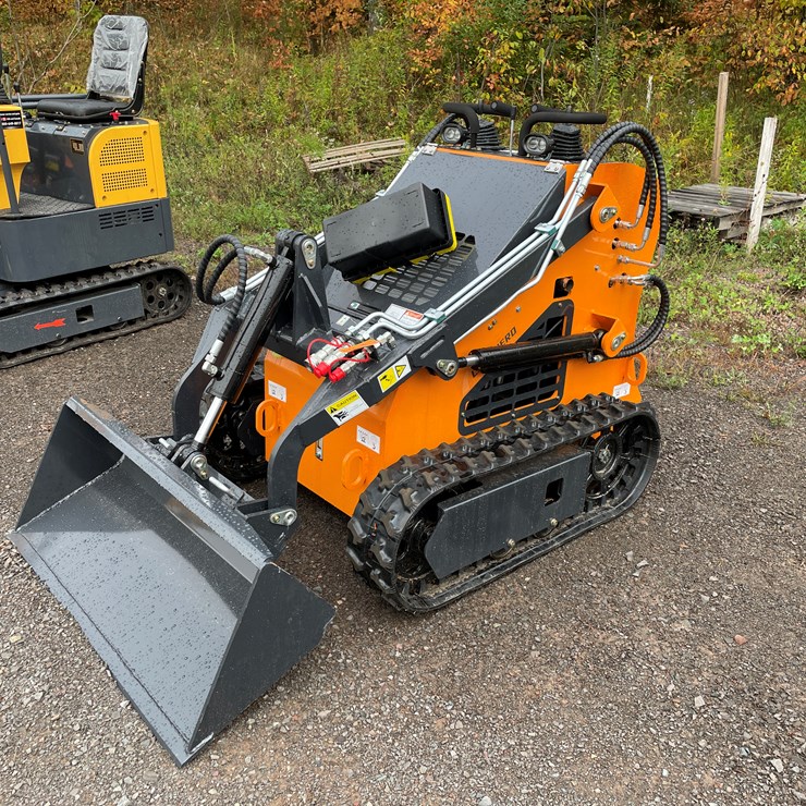 #8158 • Land Hero Mini Skid Steer Loader