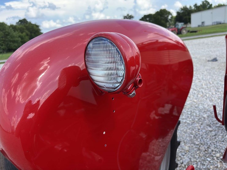 farmall-240-image-33