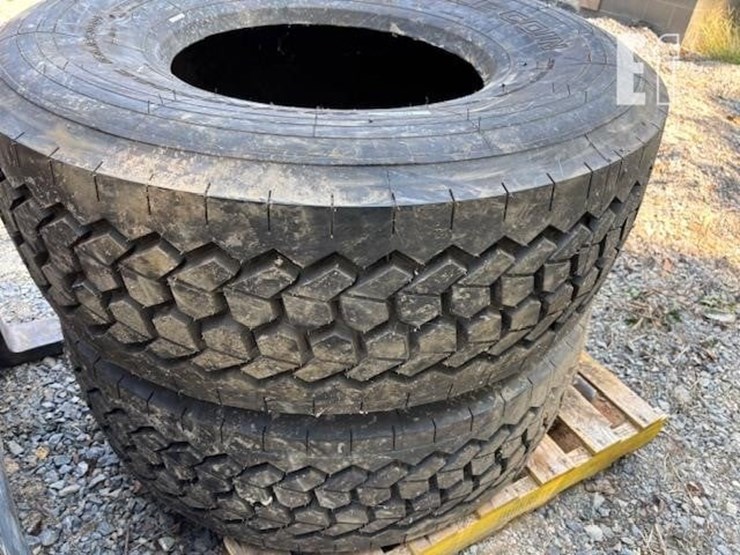 (2)-new-425/65r22.5-steer-tires-image-2