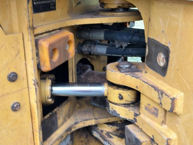 2018-caterpillar-535d-image-14