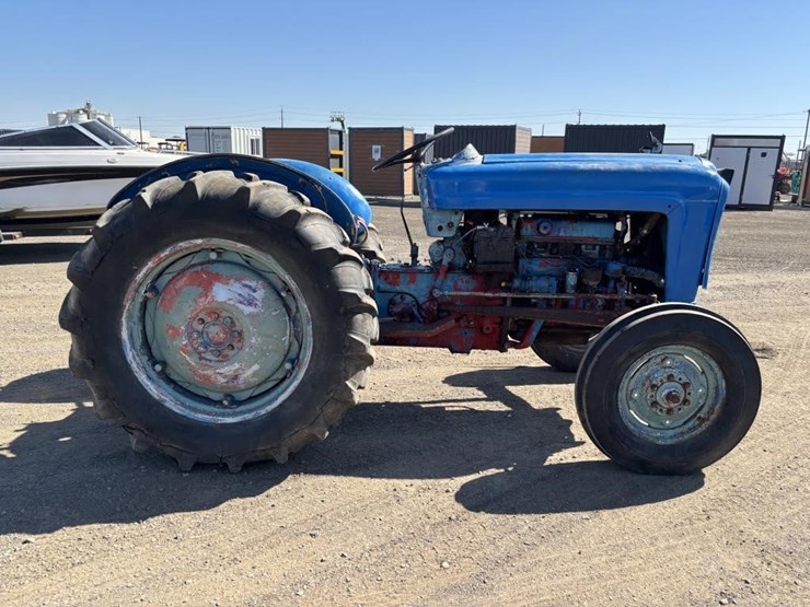 ford-tractor-image-7