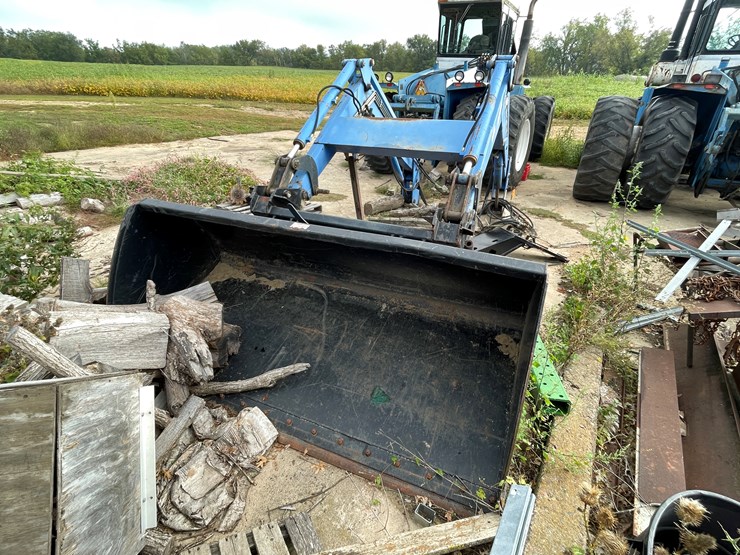 new-holland-92lb-image-2