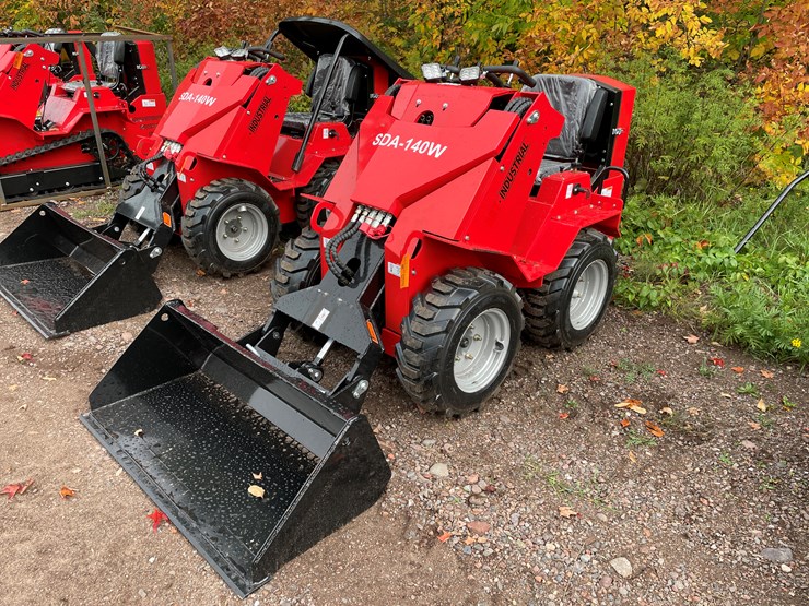 #8166-•-agt-wheel-loader-image-1