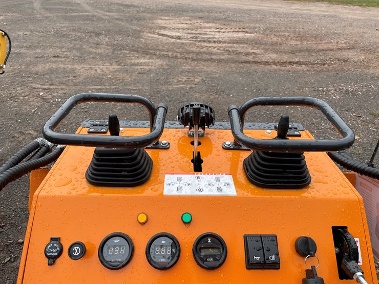 #8160-•-unused-2025-mini-skid-steer-loader-image-21