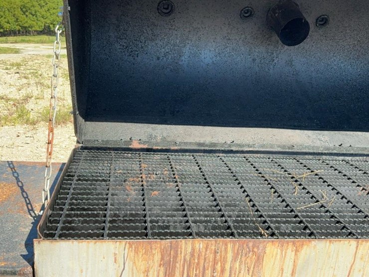 #110-•-bbq-smoker-and-trailer-image-28