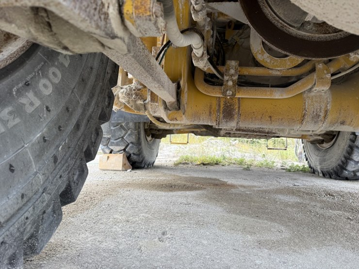 komatsu-hd465-5-image-124