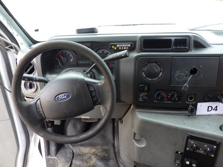 2017-ford-450-image-8