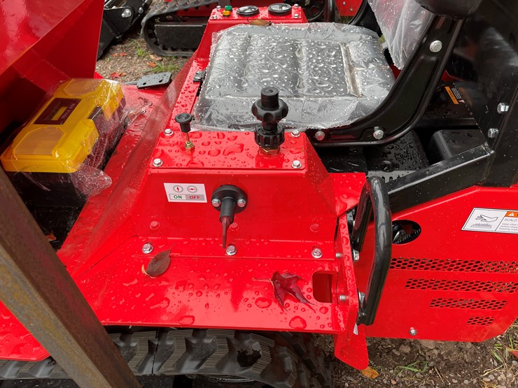 #8168-•-agt-crawler-loader-image-9