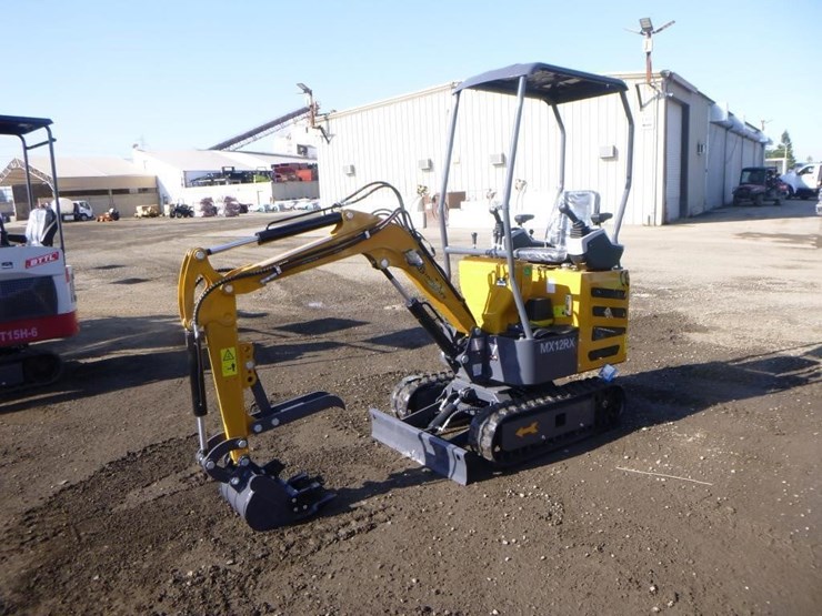 2025-agt-mx12rx-hydraulic-excavator-image-1