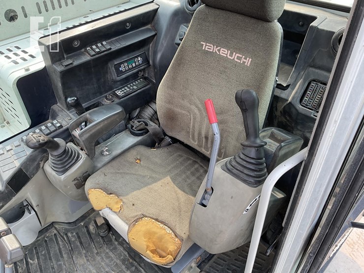 2019-takeuchi-tb2150-image-18