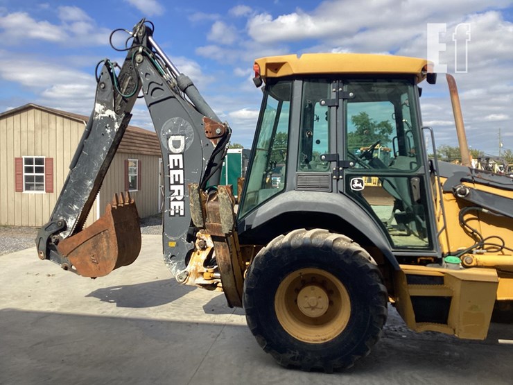 2010-deere-310j-image-5