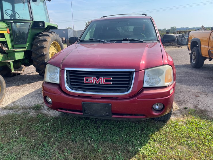 2004-gmc-envoy-image-2