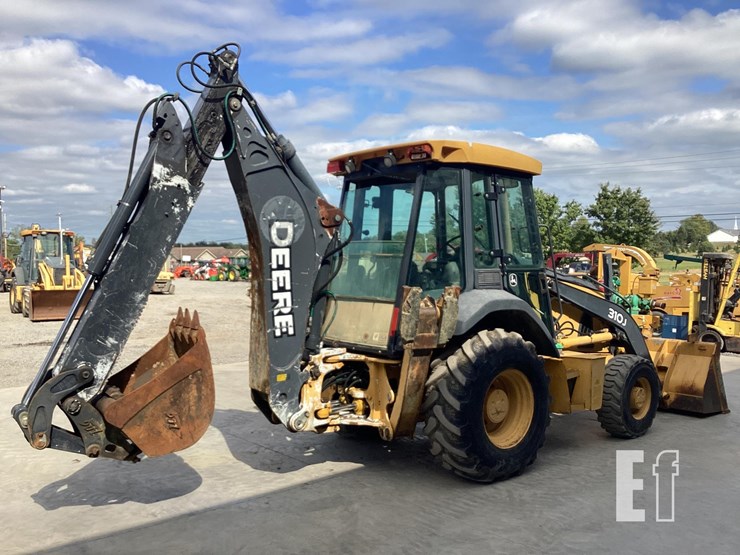 2010-deere-310j-image-4