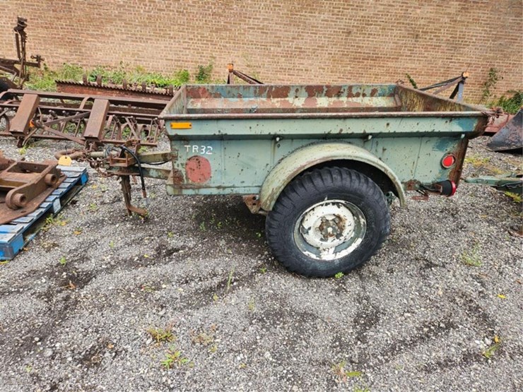 #2072-•-military-tag-trailer-image-2
