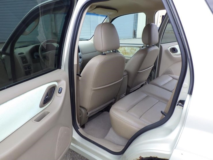 2005-ford-escape-image-7