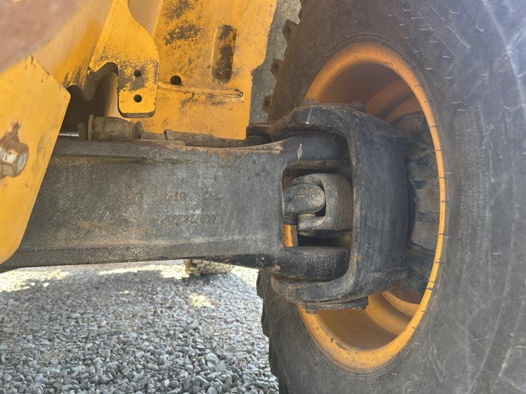2009-jcb-527-55-image-31