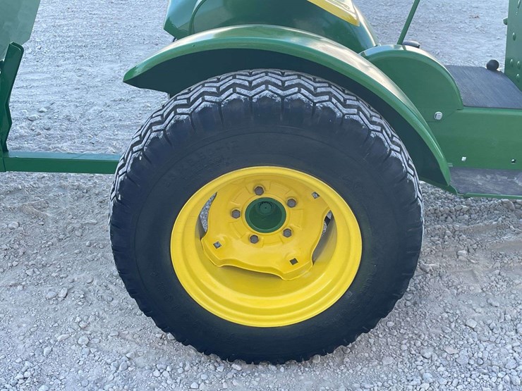 john-deere-112-image-37