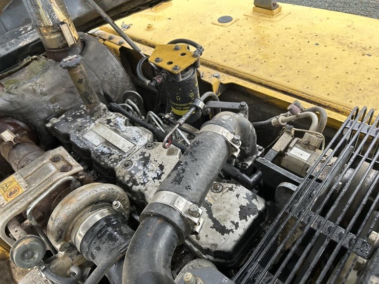 komatsu-pc270-lc-image-42