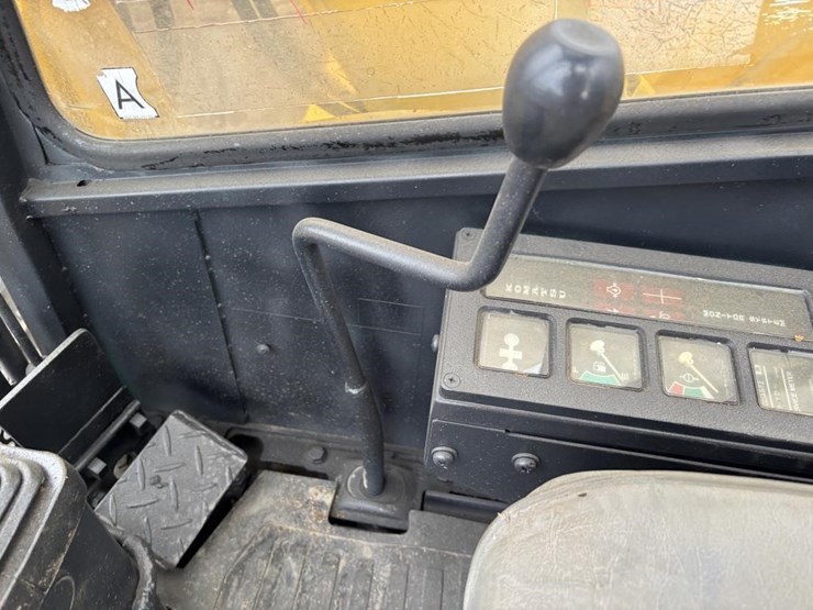 komatsu-pc50uu-1-image-27