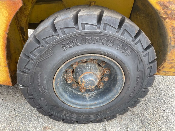 #1982-•-komatsu-forklift-(o4)-image-12
