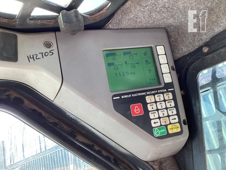 2008-bobcat-t300-image-15