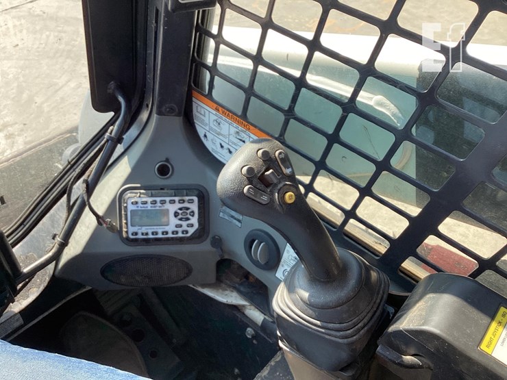 2019-bobcat-t770-image-16