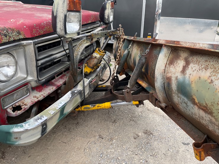#1018-•-1976-gmc-plow-truck-(no-title)-image-24