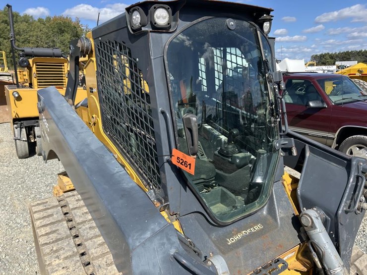 2018-deere-333g-image-37