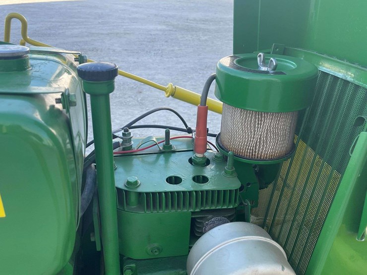 john-deere-112-image-11