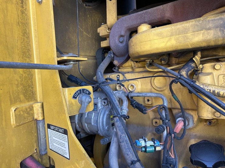 2001-deere-772ch-image-90