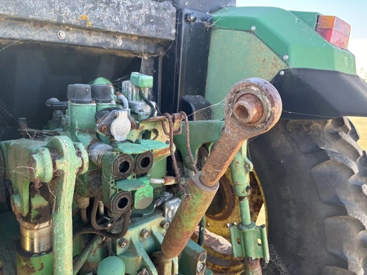 1996-john-deere-6410-image-12