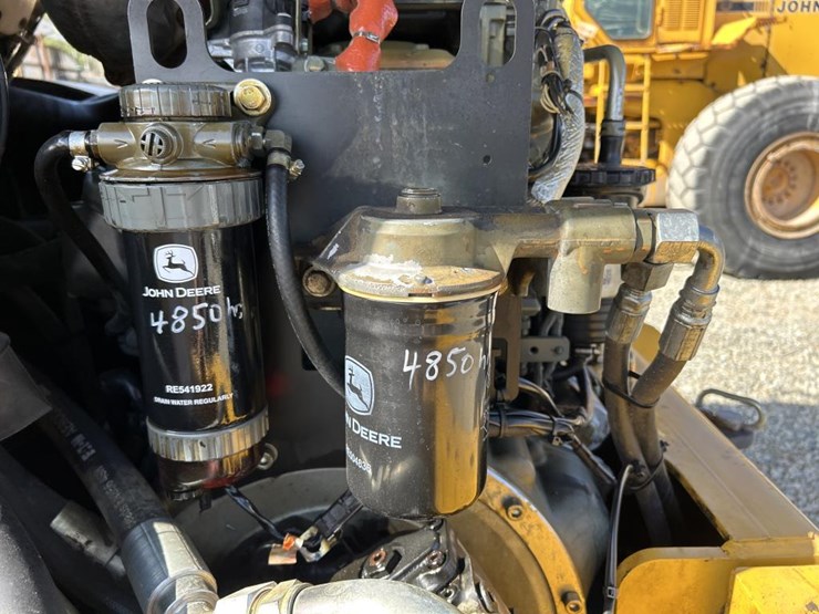 2016-deere-344k-image-50