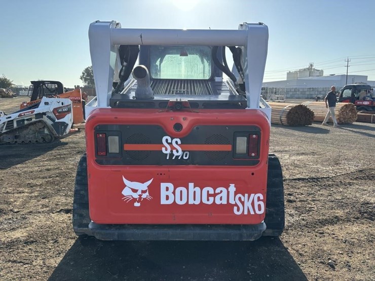 2021-bobcat-t770-image-8