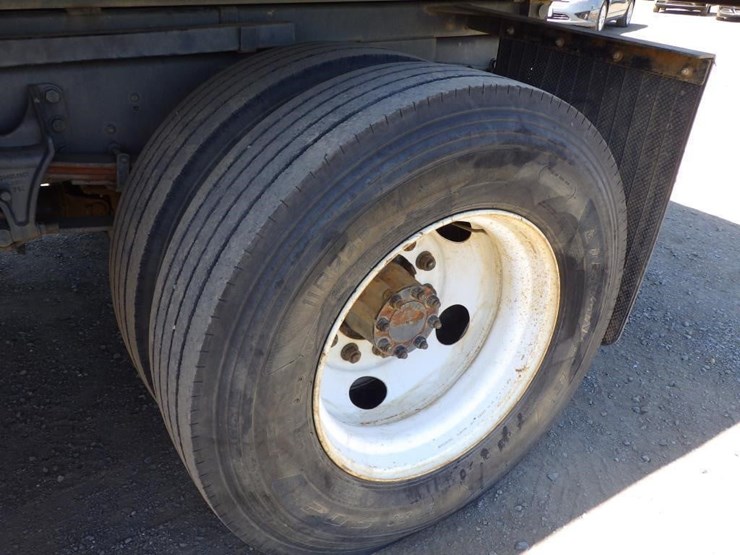 2013-ford-f650-image-13