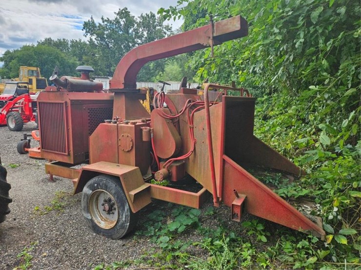 #2011-•-mobark-towable-wood-chipper-image-3