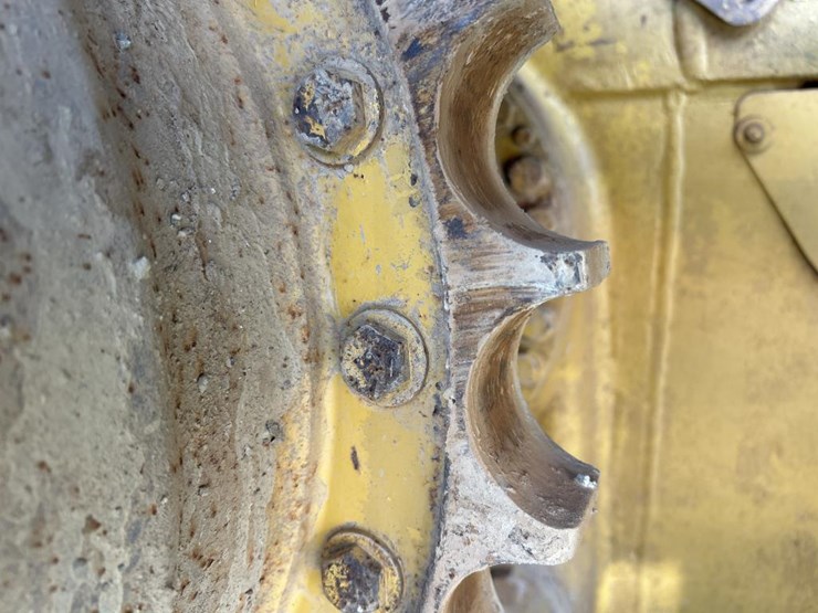 caterpillar-d4h-image-68