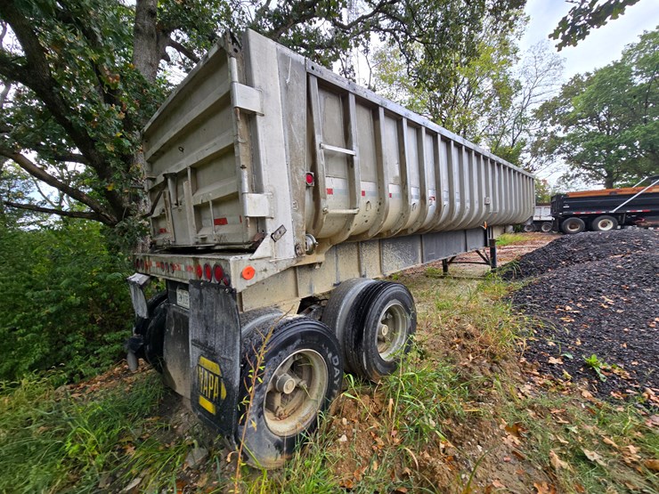 1970-fruehauf-end-dump-trailer-image-15
