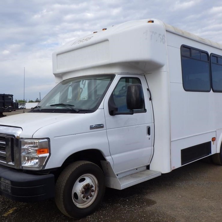 2017 FORD F450 LARIAT
