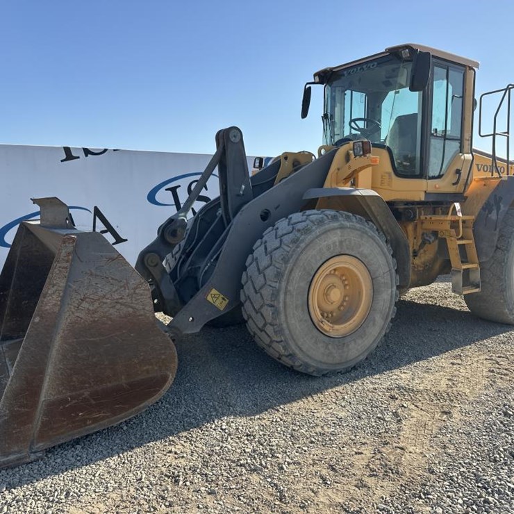 VOLVO L120F