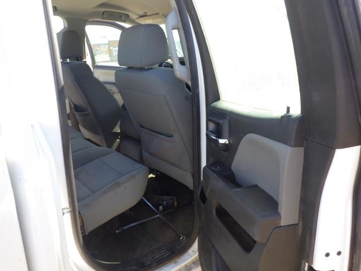 2017-chevrolet-1500-image-8