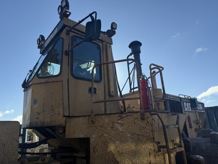caterpillar-836-image-24