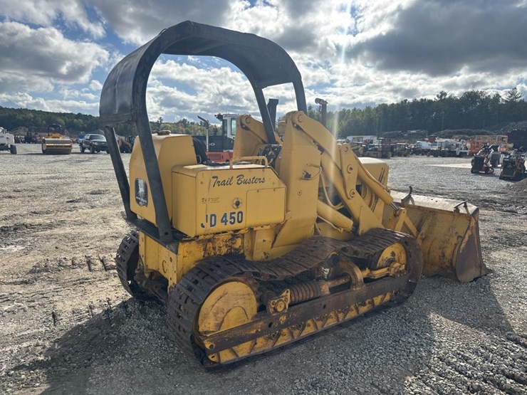 john-deere-300-image-5