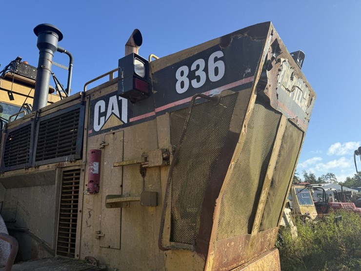 caterpillar-836-image-34